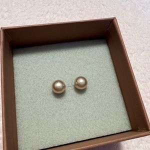 rose gold pearl studs